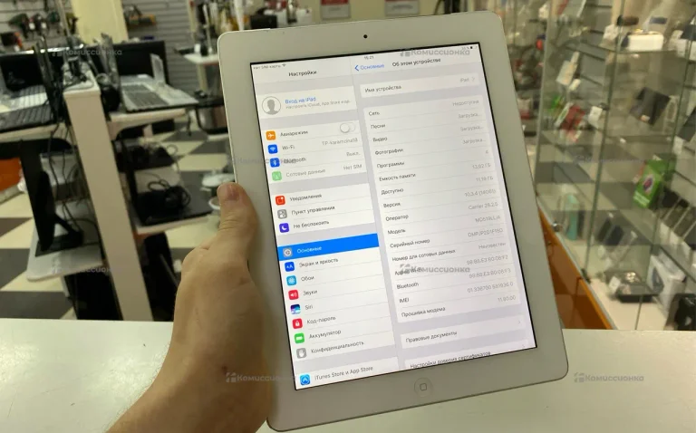 Планшет Apple iPad 4 32Gb Wi-Fi
