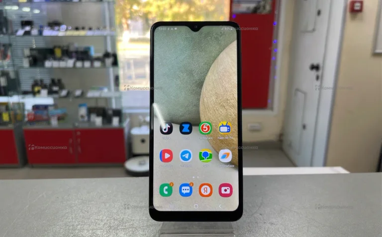Samsung Galaxy A12 4/64 ГБ