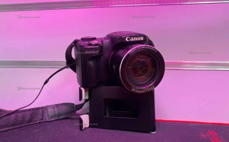 Фотоаппарат  Canon  PC1818