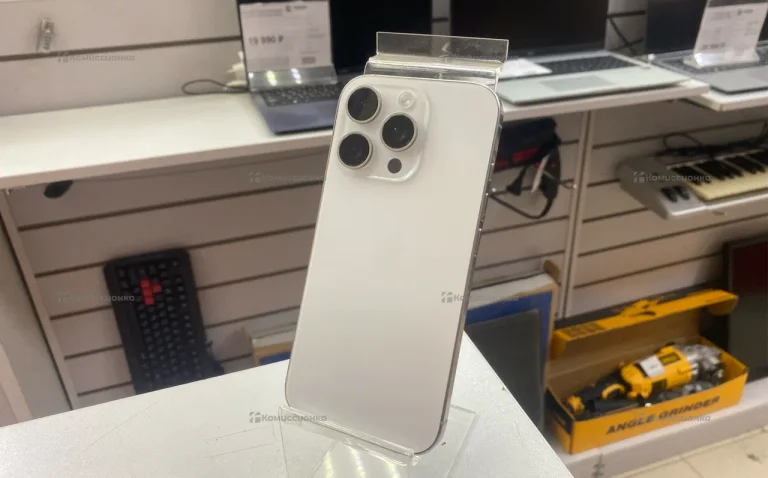 Apple iPhone 16 Pro 8/256 ГБ