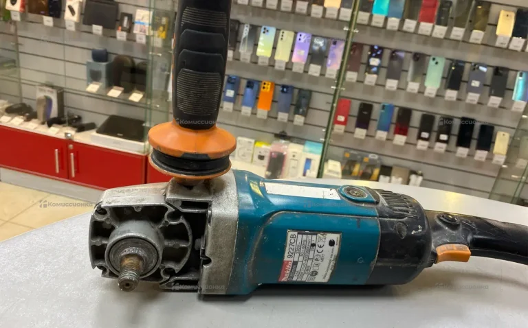 Полировальная машина makita 9227CB