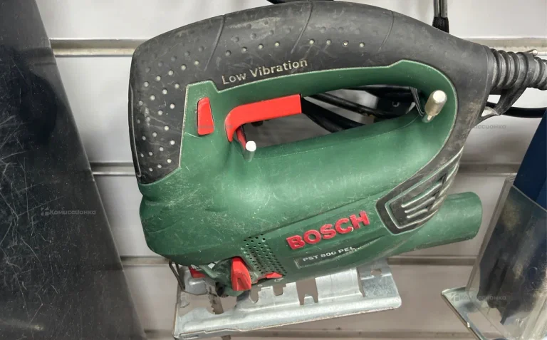 Электролобзик Bosch PST 800 PEL