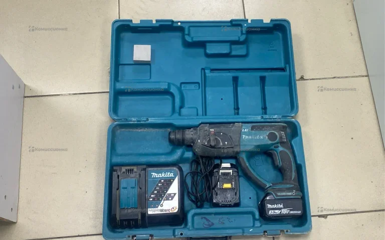 Перфоратор аккумуляторный Makita DHR202.