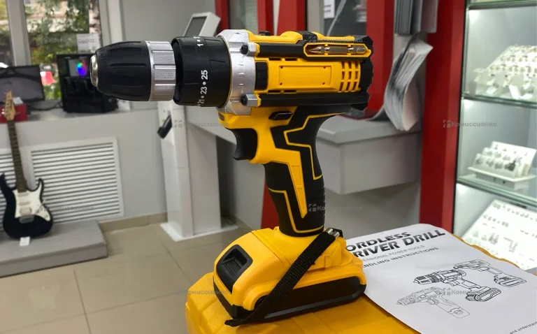 шуруповёрт дрель DeWalt brushless drill