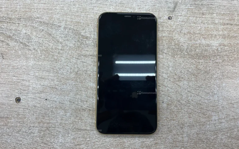 Apple iPhone XR 3/64 ГБ