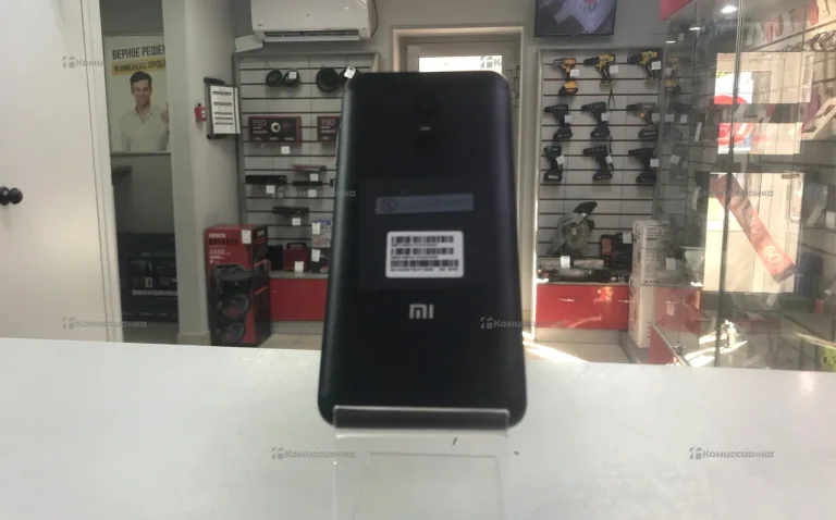 Xiaomi Redmi 5 Plus (Redmi Note 5) 4/64 ГБ