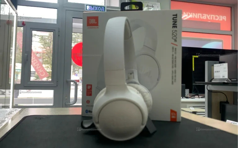 Наушники  JBL TUNE 520BT