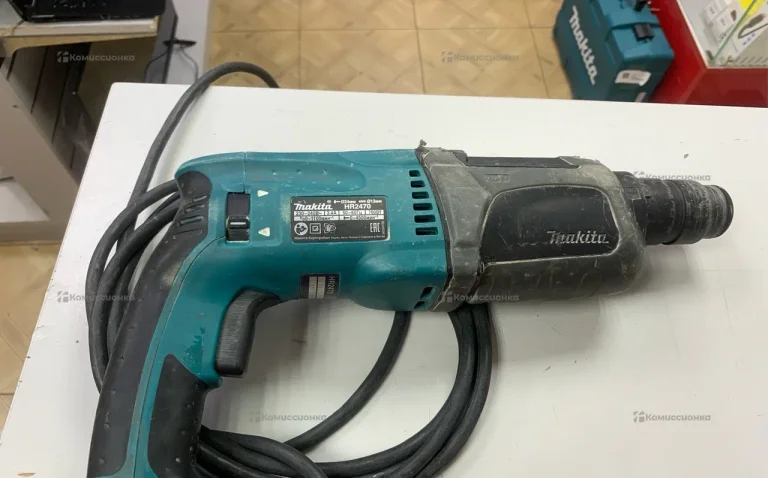 перфаратор Makita hr 2470