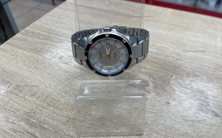 Часы  Casio 1346