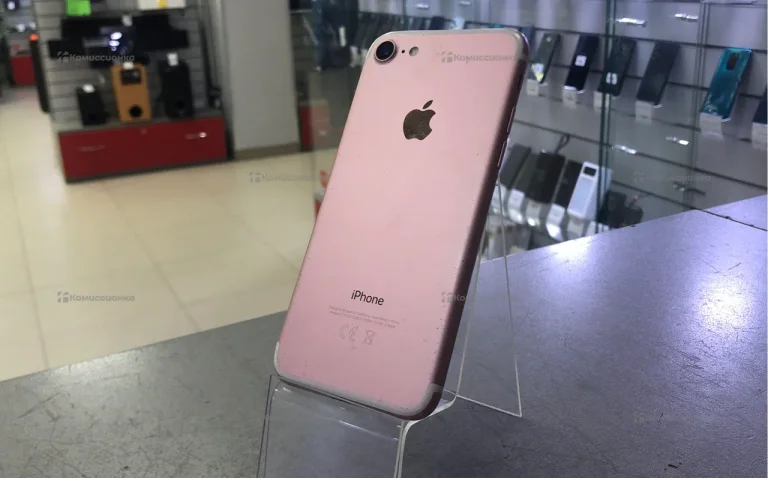 Apple iPhone 7 2/32 ГБ