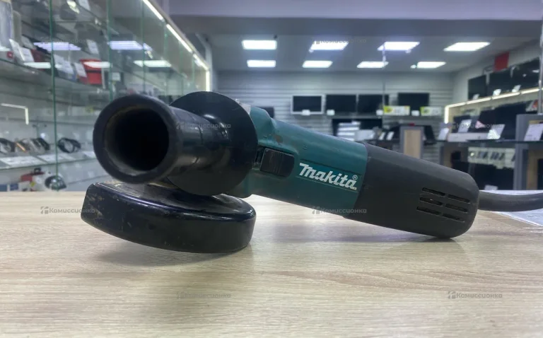 УШМ Makita 9558HN