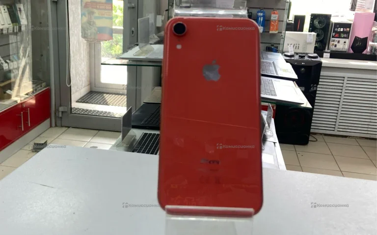 Apple iPhone Xr 64 ГБ.