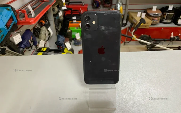 Apple iPhone 11 4/64 ГБ