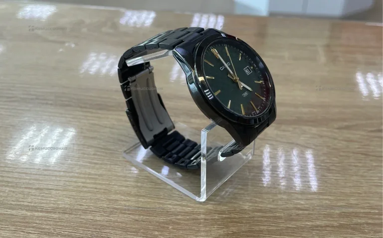 Часы  Casio