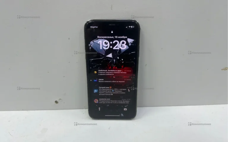 Apple iPhone XR 3/128 ГБ