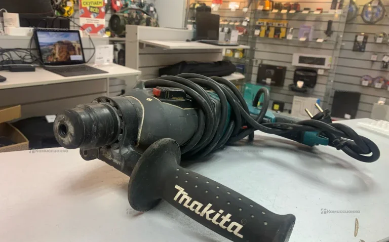 Перфоратор makita HR2470