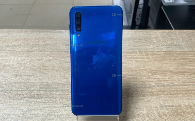 Samsung Galaxy A50 4/64 ГБ