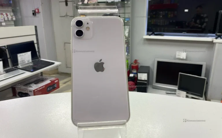 Apple iPhone 11 4/64 ГБ