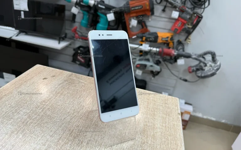 Xiaomi Mi A1 (Mi 5X) 4/32 ГБ