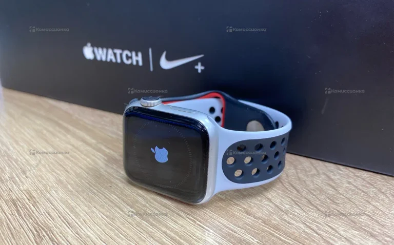Часы Apple Watch 4 40mm