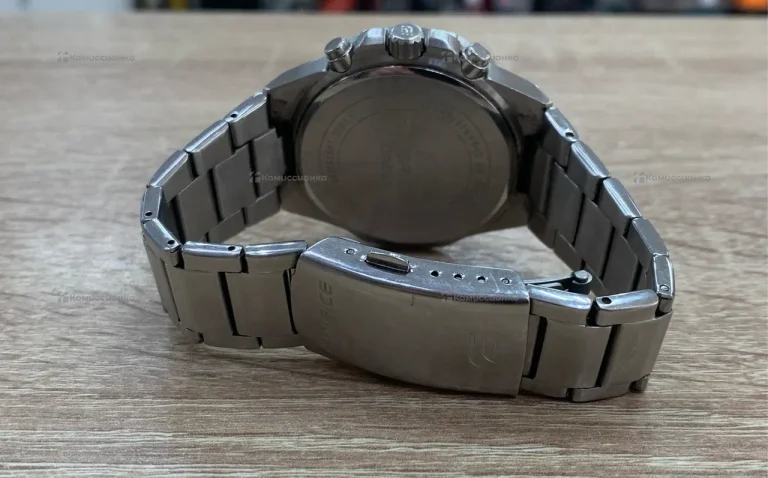 Часы  Casio EFV-640