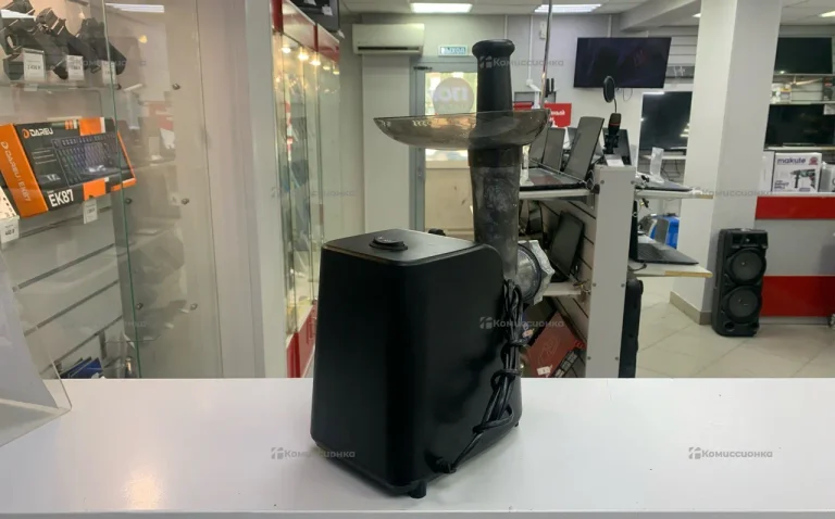 Мясорубка Vitek VT-3628