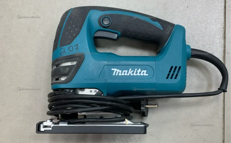 Электролобзик makita 4350FCT