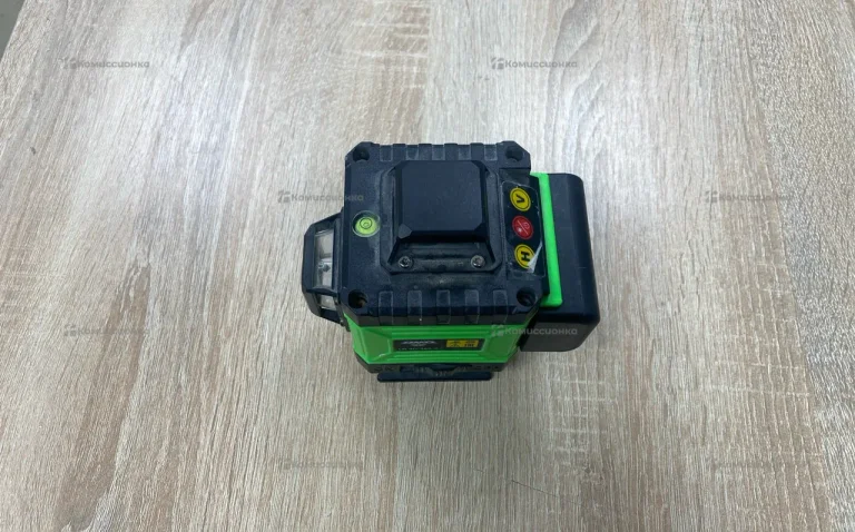 Лазерный уровень AMD 4D-360-4