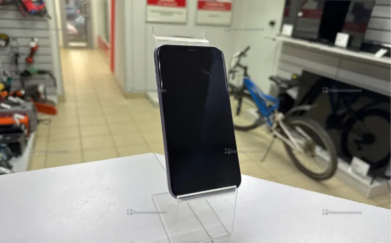 Apple iPhone 11 4/64 ГБ