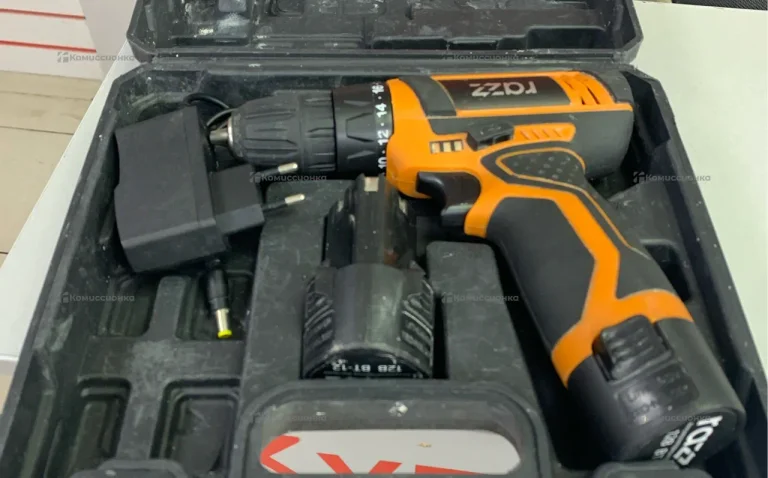 Шуруповерт razz CD-12G