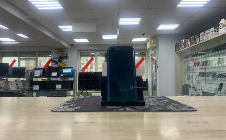 Honor 10 4/64 ГБ
