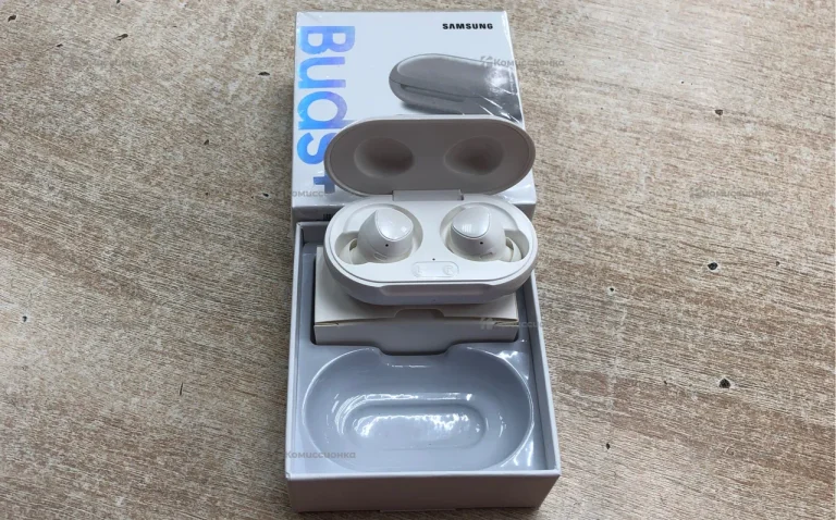 Наушники  Samsung buds+(реплика)