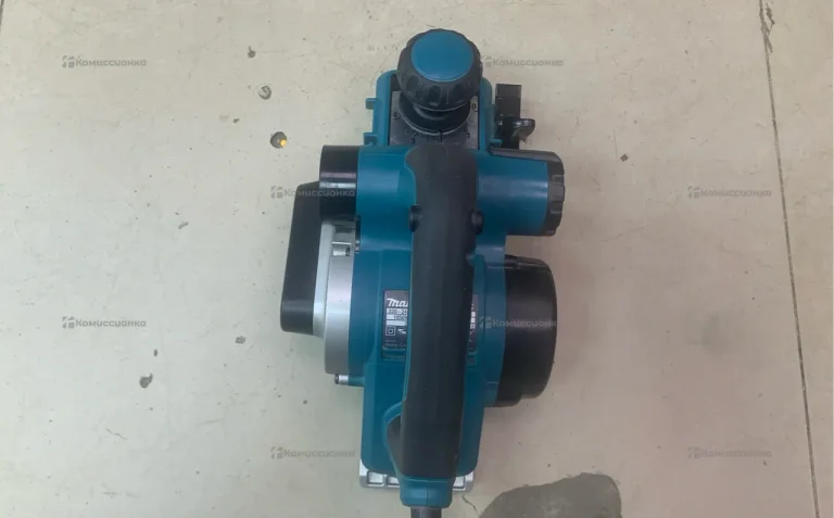 Электрорубанок Makita KP0810C
