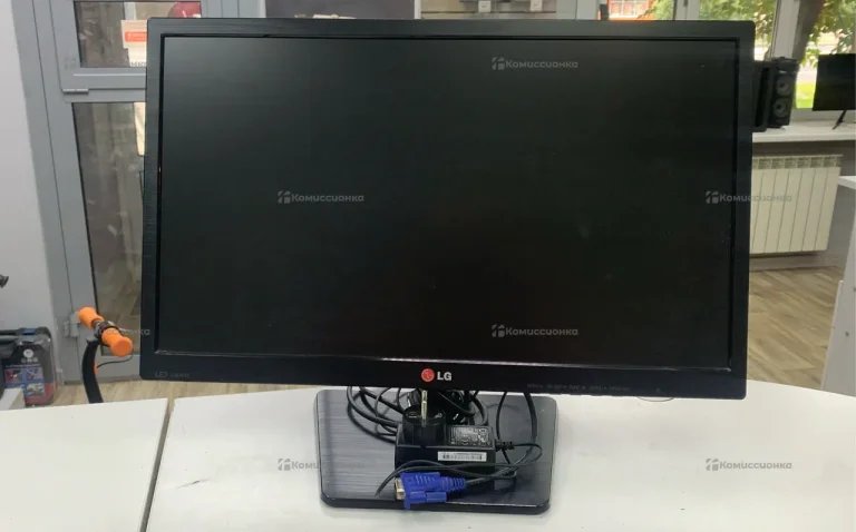 Монитор LG 22EN33T