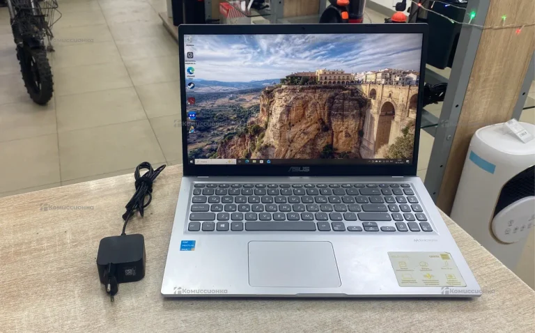 Ноутбук Asus X515