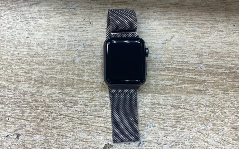 Часы Apple Watch Series 3 38mm