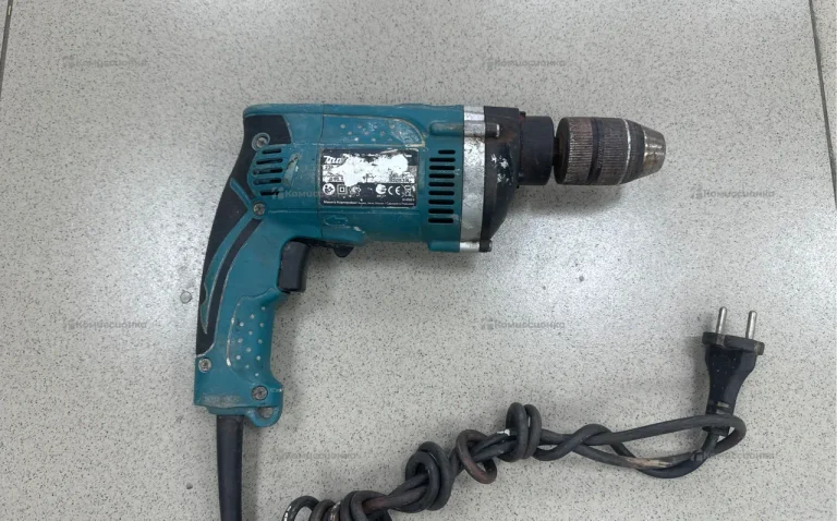 Дрель Makita