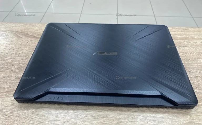 Ноутбук Asus FX505D