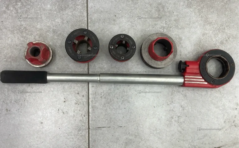 Набор клупп с трещоткой Matrix