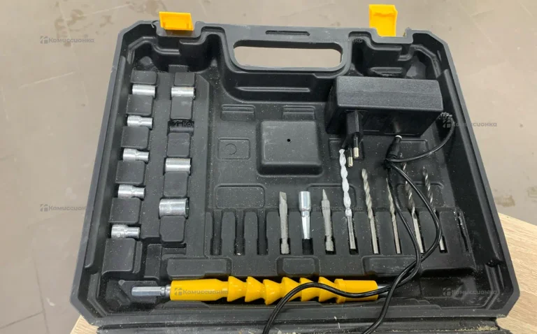 Дрель шуруповерт  DeWalt реплика