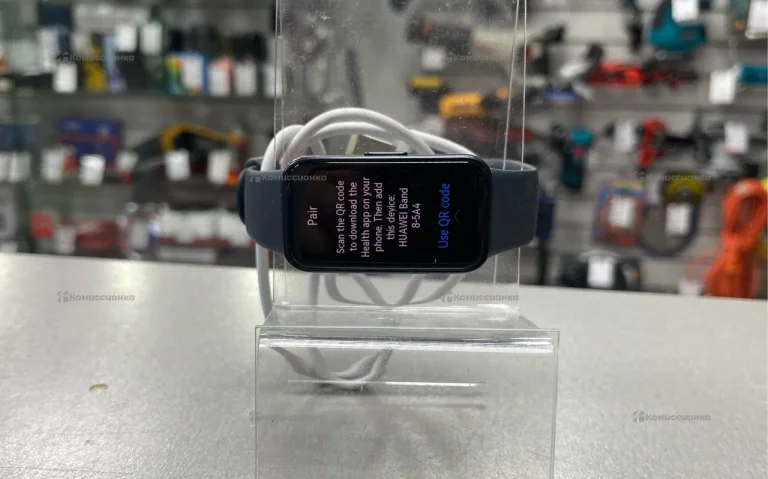 Часы Huawei Band 8
