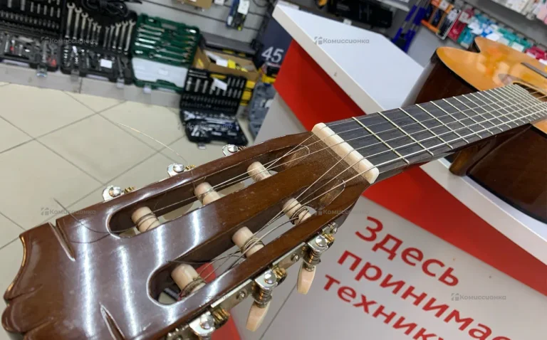 Гитара Yamaha cm40
