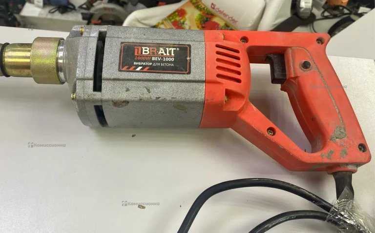 Вибратор для бетона BRAIT BEV-1000