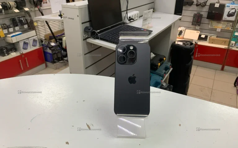 Apple iPhone 15 Pro 8/128 ГБ