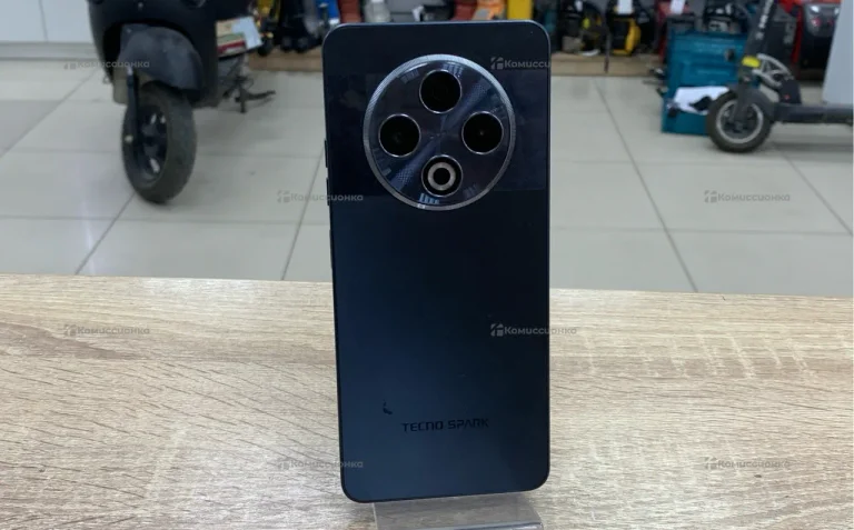Tecno Spark 30 8/256 ГБ