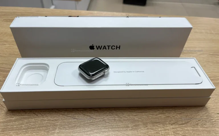 Часы  Apple Watch SE 1 gen 40mm