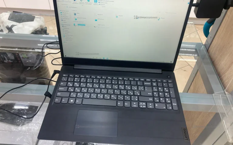 Ноутбук  Lenovo