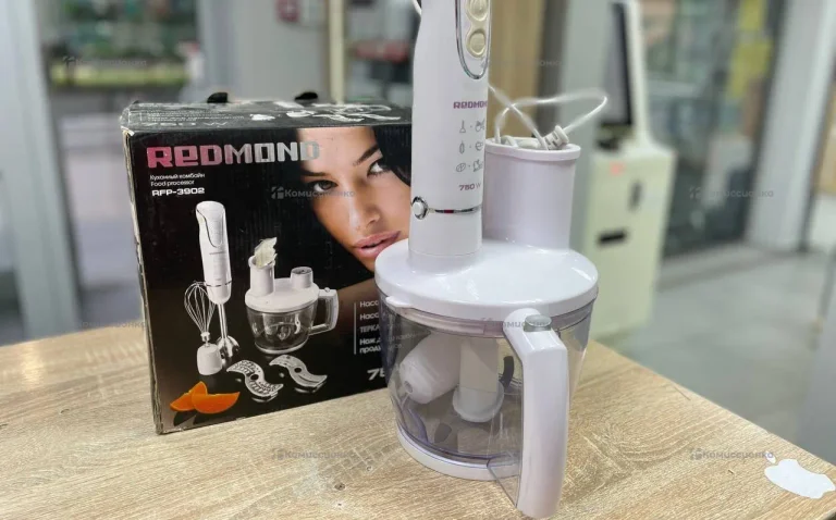 Кухонный комбайн Redmond rfp 3902