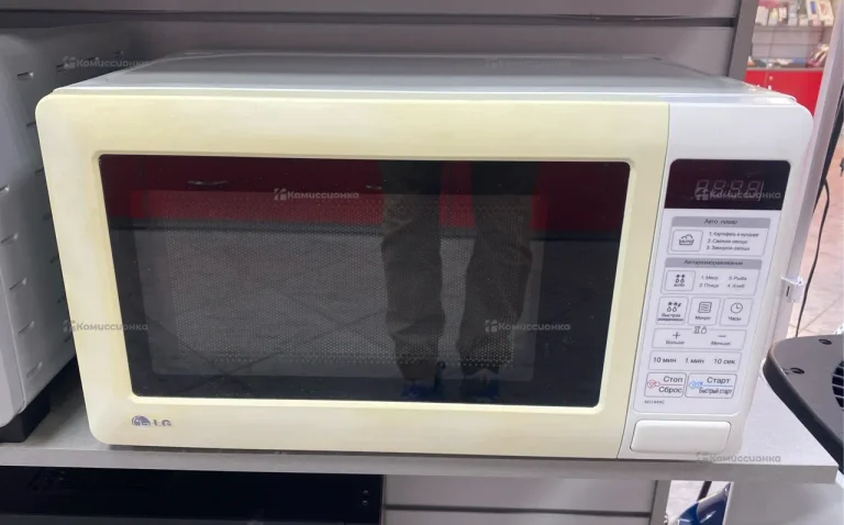 Микроволновая печь LG MS1949G