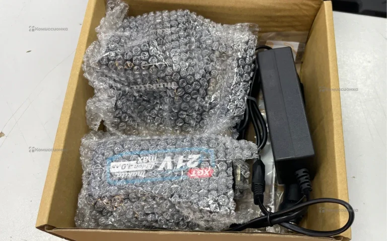 Паяльник аккумуляторный Makita SRG21